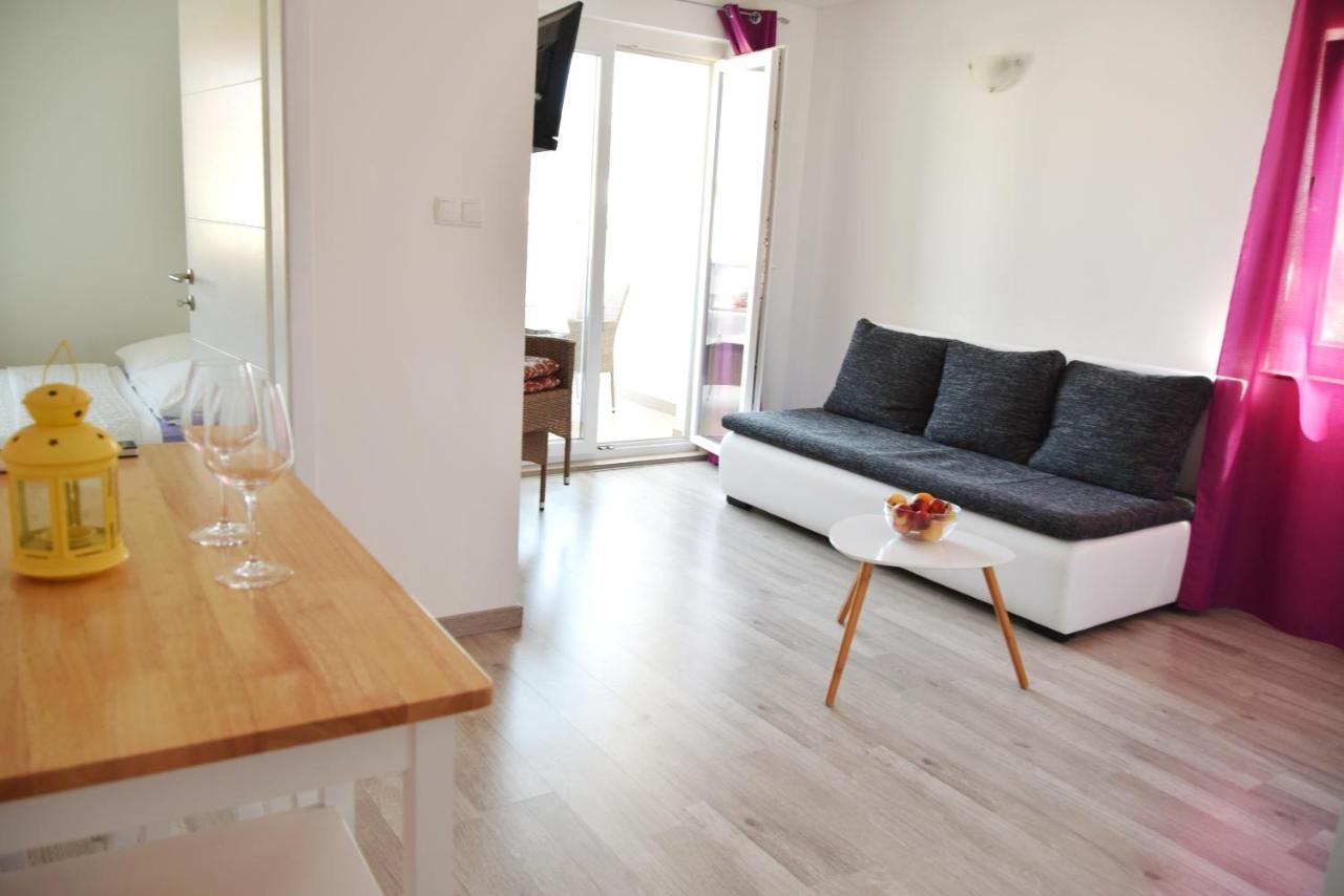 Rab Apartments Aurora Rab Town Esterno foto